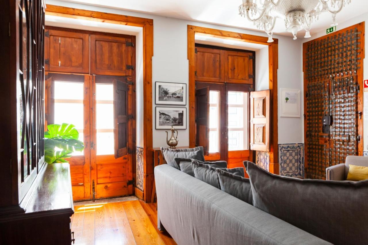 Alfama Terrace Apartment With Authentic XVIII Tiles And Historic Notes 3 Bedrooms & 2 Bathrooms Ac Lisboa Eksteriør billede