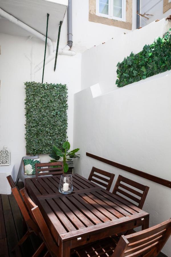 Alfama Terrace Apartment With Authentic XVIII Tiles And Historic Notes 3 Bedrooms & 2 Bathrooms Ac Lisboa Eksteriør billede