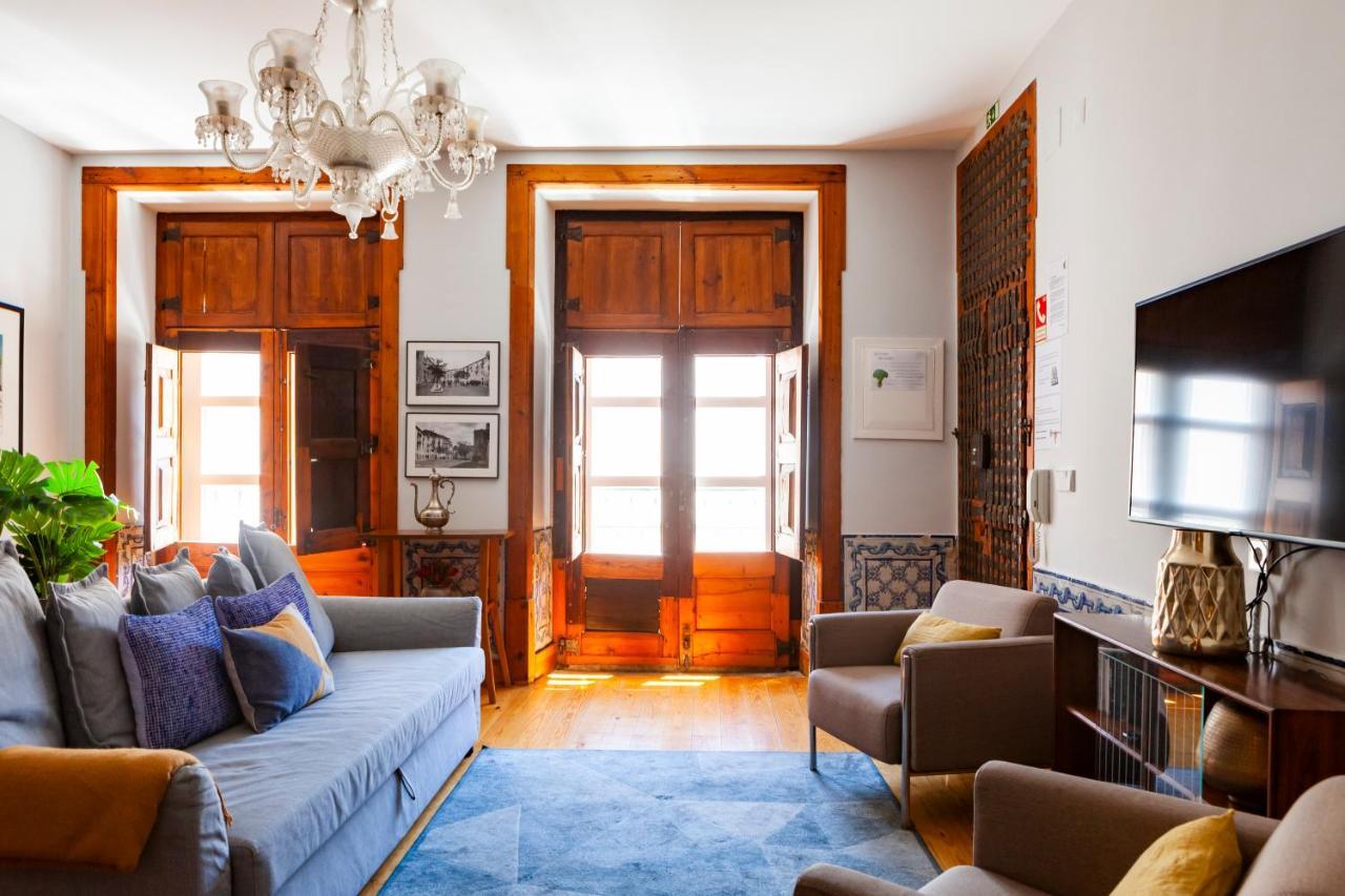 Alfama Terrace Apartment With Authentic XVIII Tiles And Historic Notes 3 Bedrooms & 2 Bathrooms Ac Lisboa Eksteriør billede