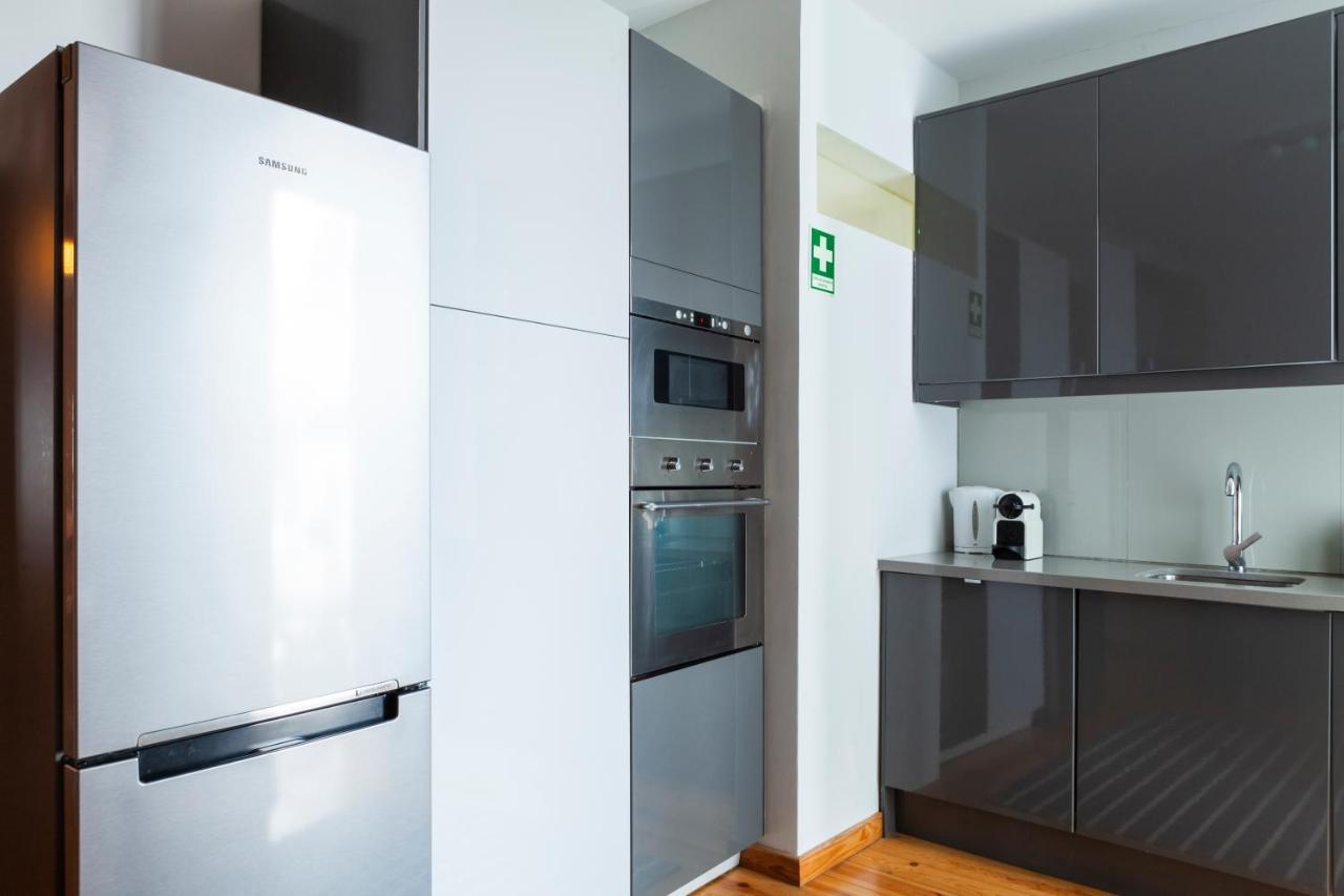 Alfama Terrace Apartment With Authentic XVIII Tiles And Historic Notes 3 Bedrooms & 2 Bathrooms Ac Lisboa Eksteriør billede
