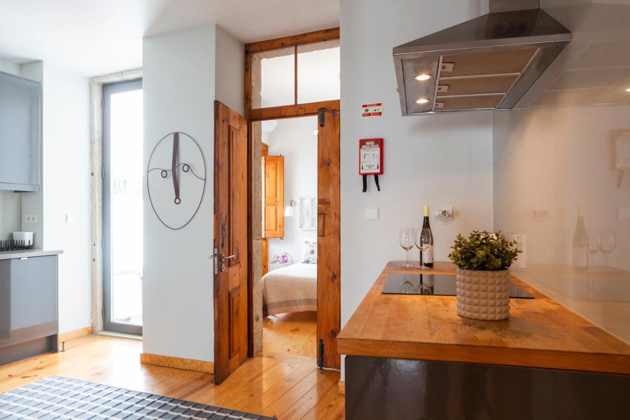Alfama Terrace Apartment With Authentic XVIII Tiles And Historic Notes 3 Bedrooms & 2 Bathrooms Ac Lisboa Eksteriør billede