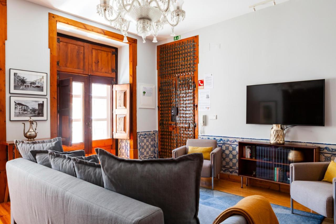 Alfama Terrace Apartment With Authentic XVIII Tiles And Historic Notes 3 Bedrooms & 2 Bathrooms Ac Lisboa Eksteriør billede