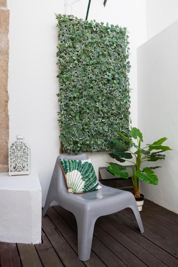 Alfama Terrace Apartment With Authentic XVIII Tiles And Historic Notes 3 Bedrooms & 2 Bathrooms Ac Lisboa Eksteriør billede