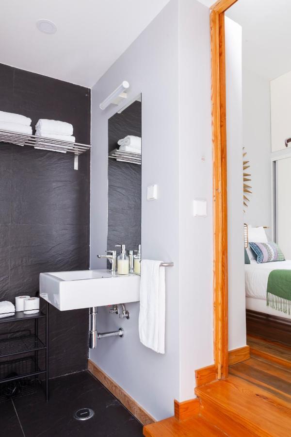 Alfama Terrace Apartment With Authentic XVIII Tiles And Historic Notes 3 Bedrooms & 2 Bathrooms Ac Lisboa Eksteriør billede