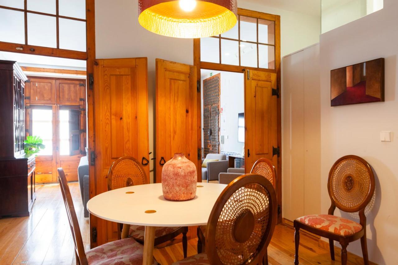 Alfama Terrace Apartment With Authentic XVIII Tiles And Historic Notes 3 Bedrooms & 2 Bathrooms Ac Lisboa Eksteriør billede